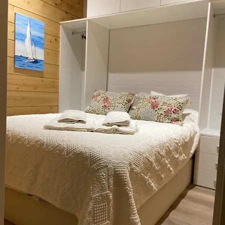 דירה Casa De Madera 2 *