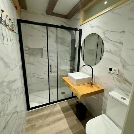 Casa De Madera 2 *