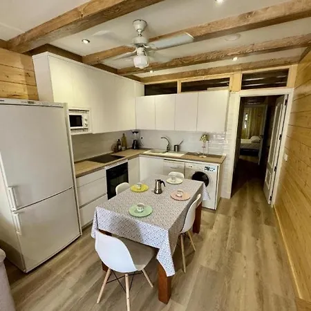 公寓 Casa De Madera 2 *
