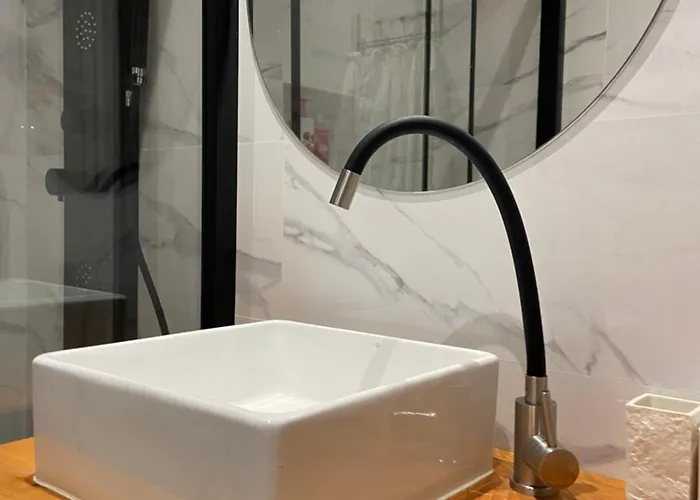 Casa De Madera 2 * 埃斯特波纳