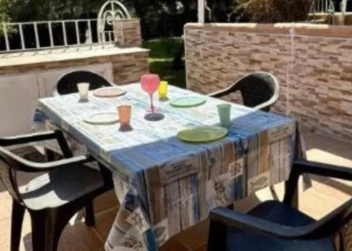 Apartamento Casa De Madera 2 *